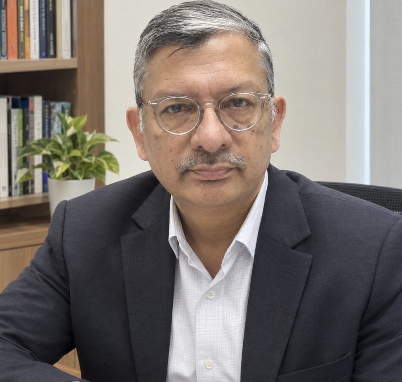 Portrait of Dr. Kumar Neeraj Sachdev, Chief Executive Officer of JivSetu